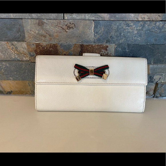 ❌SOLD❌Gucci wallet - Picture 1 of 5